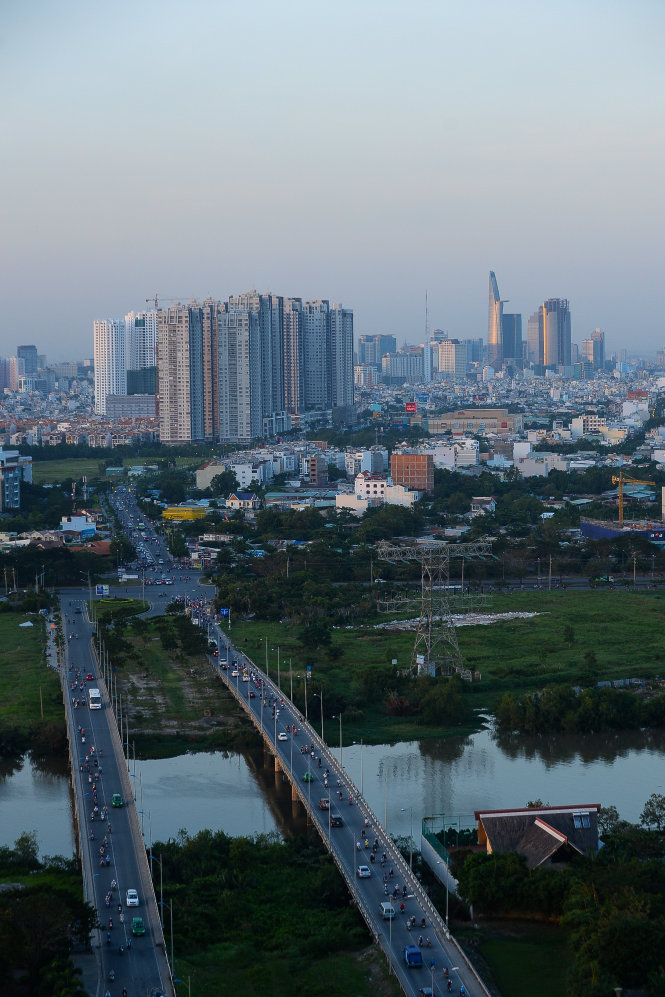 Sài Gòn nhìn từ hướng huyện Bình Chánh